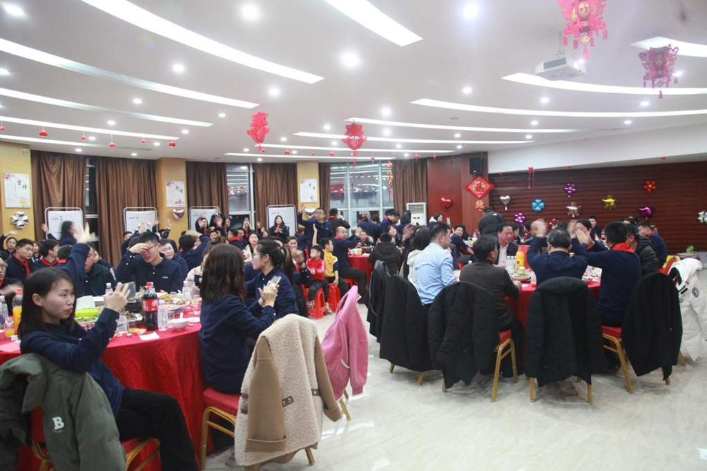 同唱协调新乐章 共绘未来好宏图  热烈庆祝怡和2022年新春晚会圆满乐成！_怡和医药|江西怡和医药有限公司